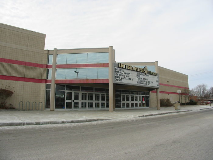 The Riviera Powered by Emagine - Feb 2003 As Ua (newer photo)